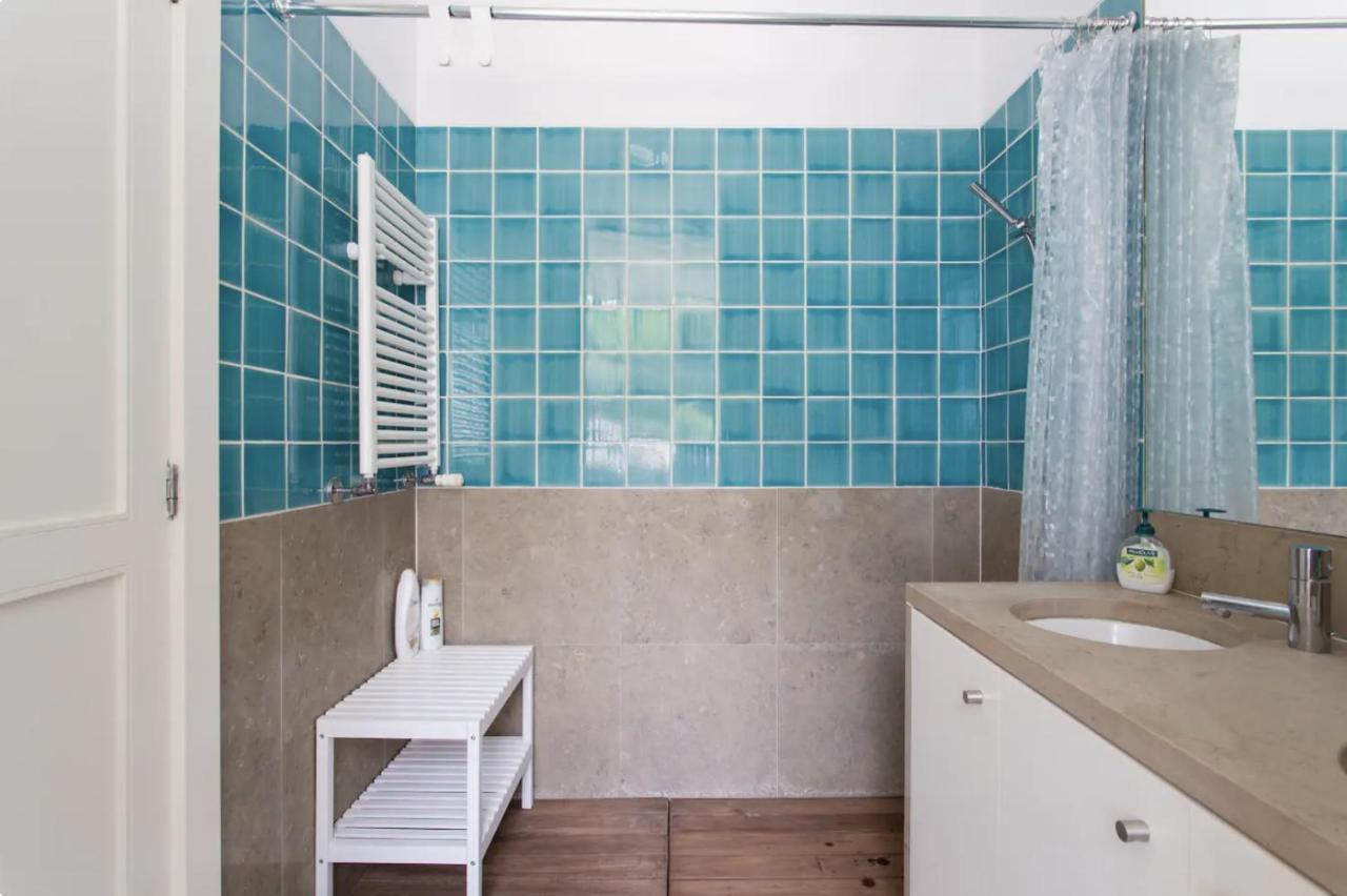 Beautiful 3-Story House In Chiado With A 40M² Private Terrace Apartment ลิสบอน ภายนอก รูปภาพ