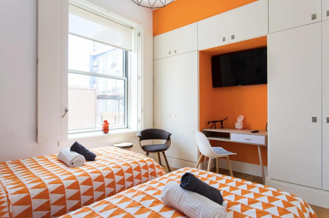 Beautiful 3-Story House In Chiado With A 40M² Private Terrace Apartment ลิสบอน ภายนอก รูปภาพ