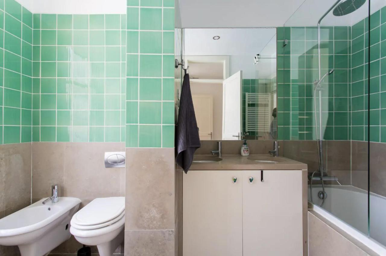 Beautiful 3-Story House In Chiado With A 40M² Private Terrace Apartment ลิสบอน ภายนอก รูปภาพ